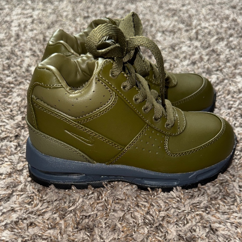 Kids Nike Air Max Goadome boots